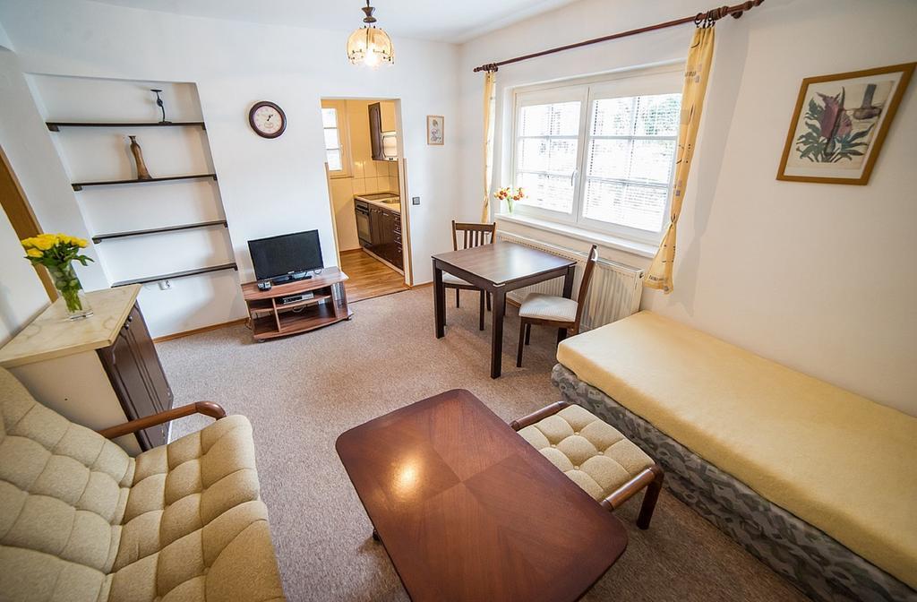 Jana Guest house
