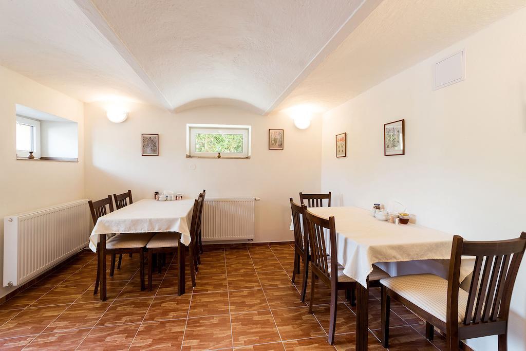 Guest house Jana 3*