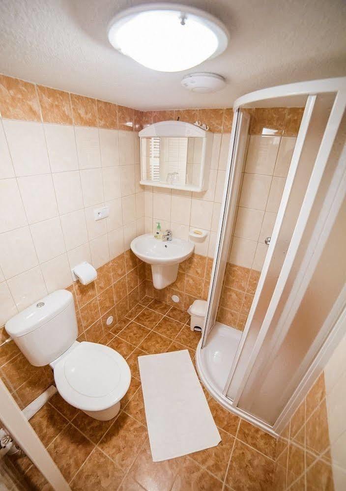 Guest house Jana 3*